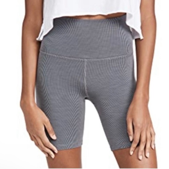 Beyond Yoga Pants - Beyond Yoga Ribbed Grey High Rise Biker Shorts Size Small